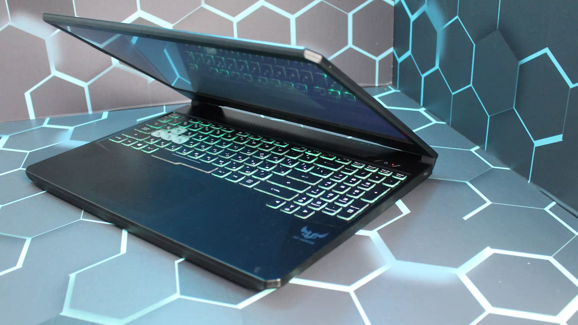 Asus TUF Gaming FX505DT Asus TUF Gaming FX505DT