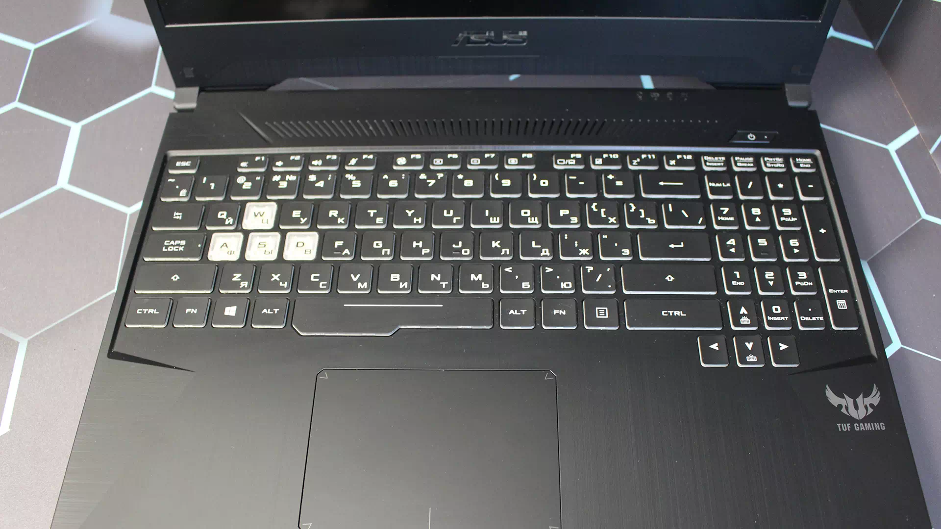 ноутбук Asus TUF Gaming FX505DT ноутбук Asus TUF Gaming FX505DT