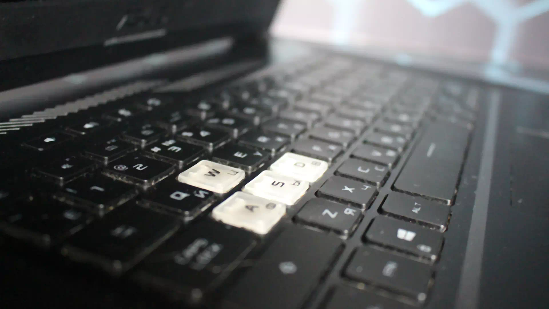 клавиатура в ноутбуке Asus Dash F15 FX516P клавиатура в ноутбуке Asus Dash F15 FX516P