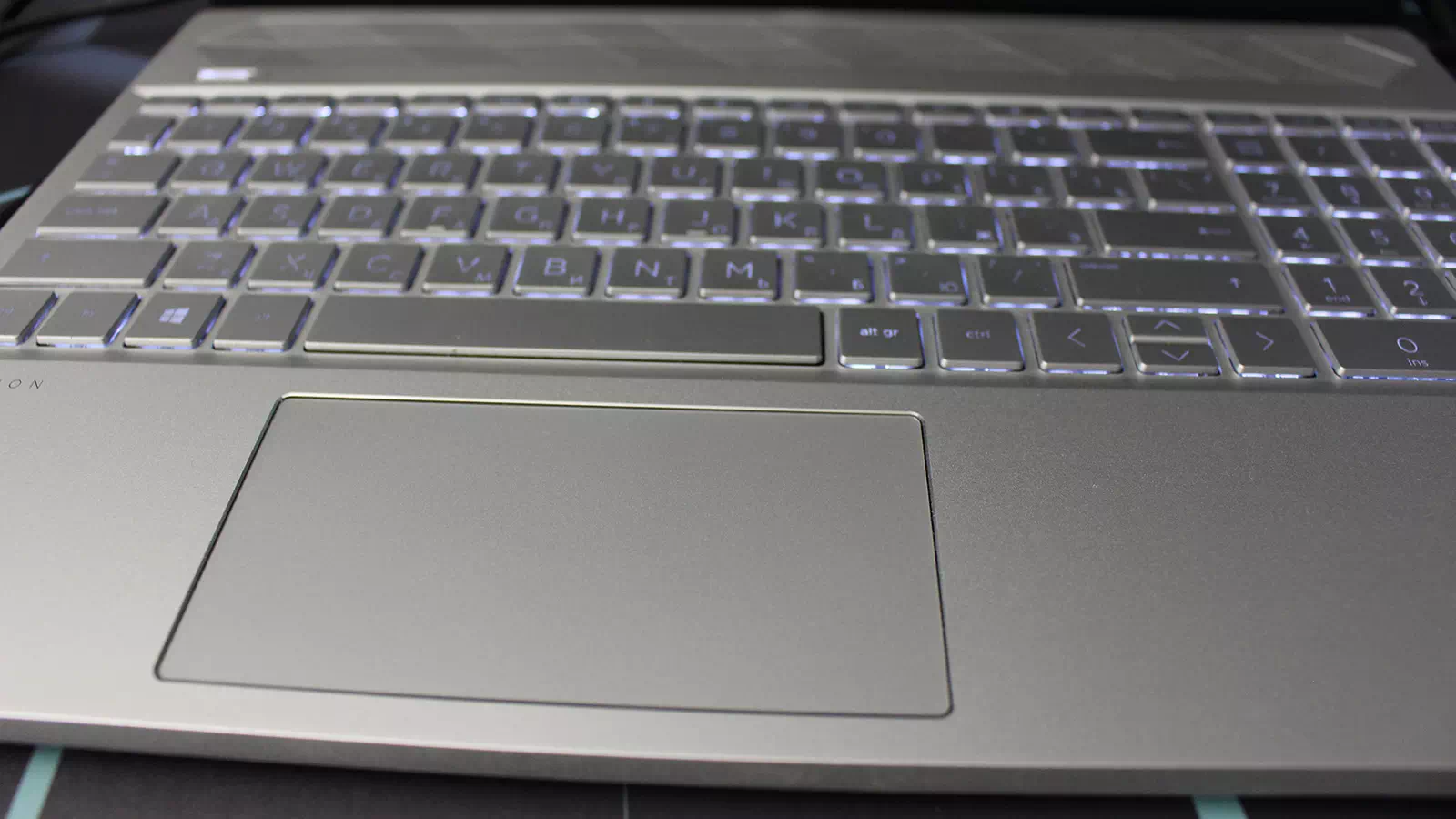 тачпад в HP Pavilion 15 тачпад в HP Pavilion 15