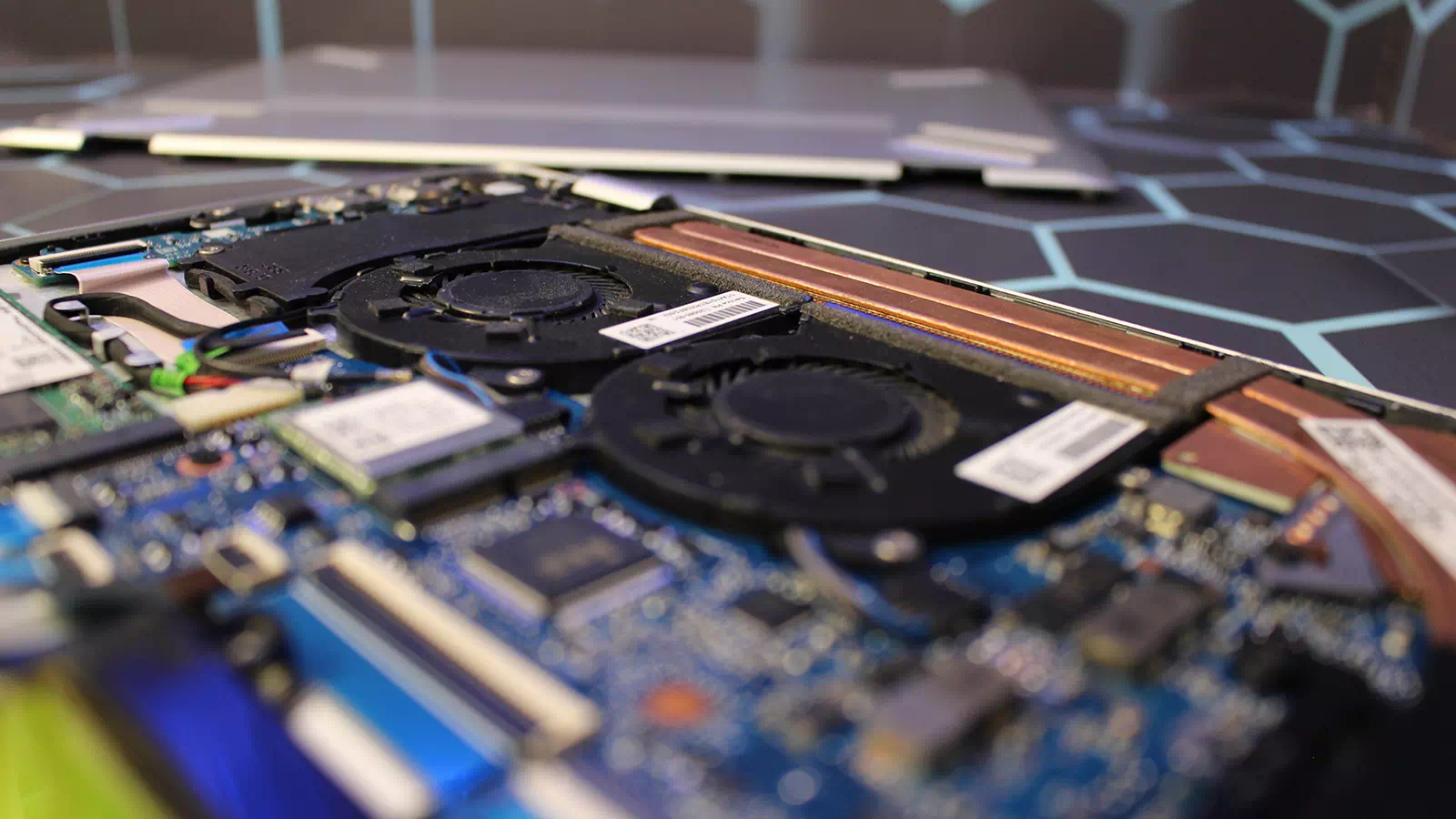 комплектующие HP Pavilion 15 комплектующие HP Pavilion 15